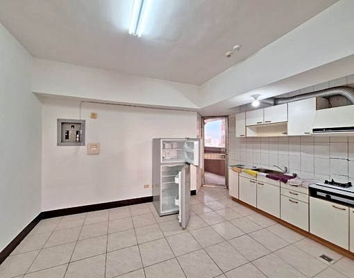 屏東高中景觀出租3房大樓 - Image 4