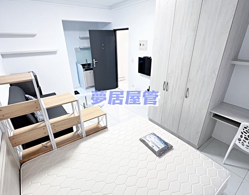 崇德極美套房✨可租補✨機車位✨子母車✨飲水機✨獨曬⚠️限女性 - Image 4