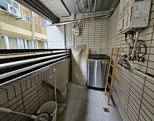 强尼大叔專任🏡現代簡約電梯2+1房＋平面車位 - Image 10