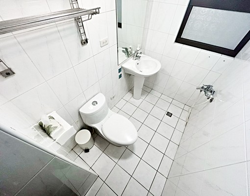 近新莊高中◆採光2+1房◆電梯管理★車位洽 - Image 10