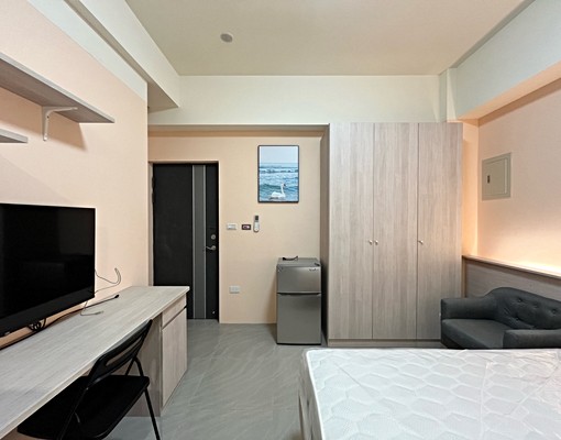 大里套房👍陽台🔆流理台💯機車位❇️租屋補助【加賴聯絡】 - Image 1