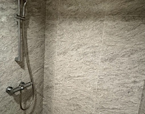 星鴻😊汐止住宅區超新社區大樓採光套房附機車位|租補|社宅 - Image 7