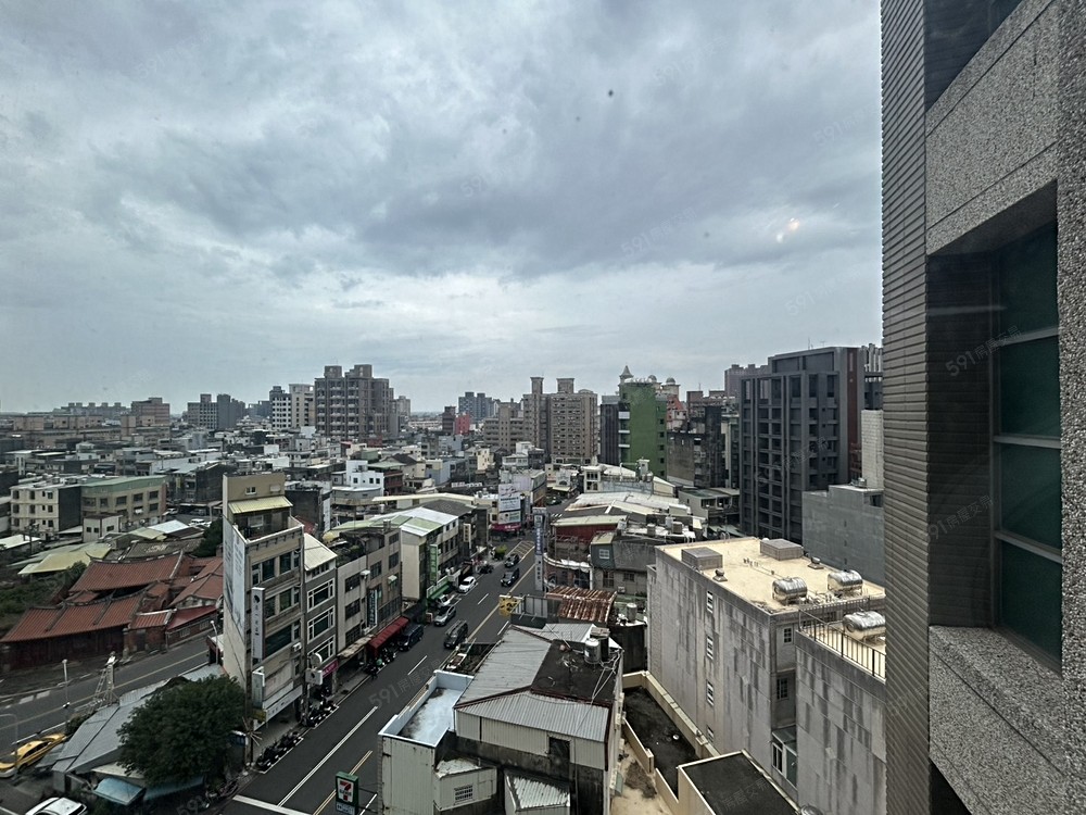 北大路中正路口年輕景觀美套房~獨立水電錶 - Image 1