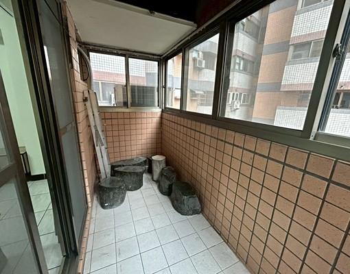 黎明東街-格局方正-水安宮站-宜居首選 - Image 13