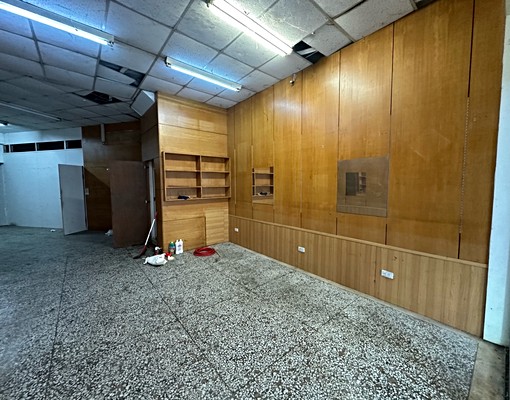 神崗透天黃金店面住店合一可營登 - Image 4