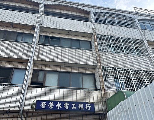 神崗透天黃金店面住店合一可營登 - Image 12