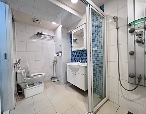 社宅免仲|可租補好市多文心森林公園約5分鐘車程大進公園旁 - Image 3