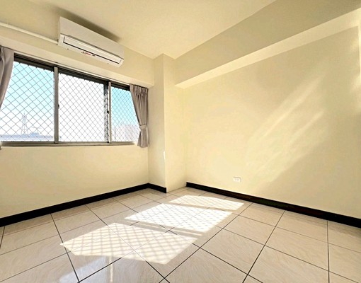 潭子勝利商圈美3房車位 - Image 4