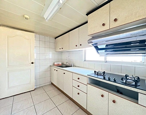 潭子勝利商圈美3房車位 - Image 11