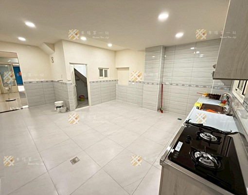 大里全新透天✨門口可停車✨可寵租補神明廳營登可談 - Image 5