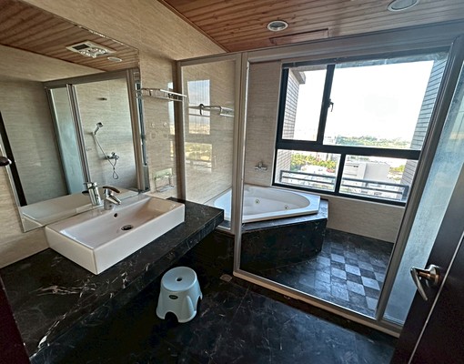 世紀凱悅高樓4房採光好家具齊全附B1大平車請找中科叔滿 - Image 11