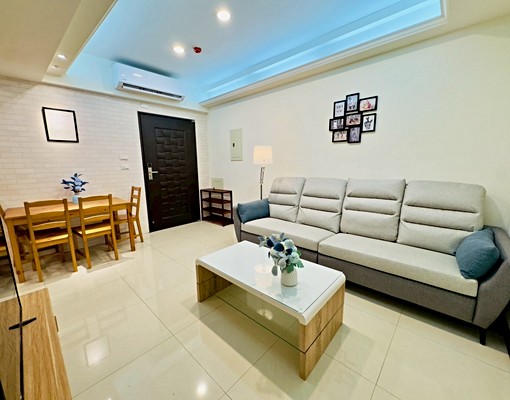 可租補左營三鐵共構｜郡都巴洛克｜兩房平車 - Image 1