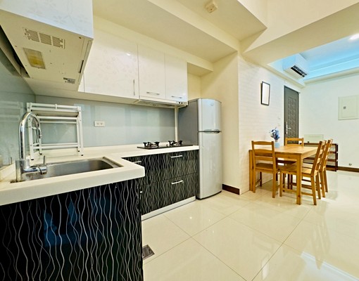 可租補左營三鐵共構|郡都巴洛克|兩房平車 - Image 10