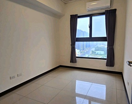 捷士匯3房十車位雙衛附4台冷氣(可遷户口和租補) - Image 9