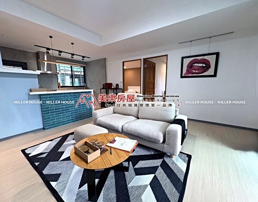 美樂*忠孝復興MRT*大安正兩房*東區商圈*機能便利*雙陽台 - Image 1