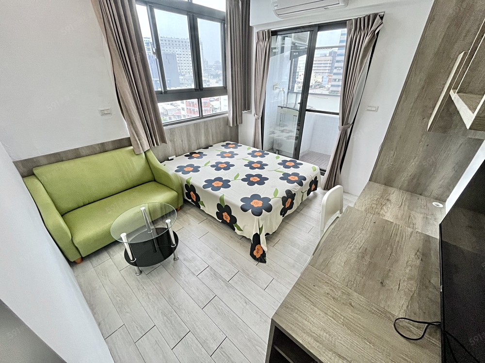 💖走路中國醫中友百貨💖超美採光陽台獨洗💖精緻木質可租補 - Image 1