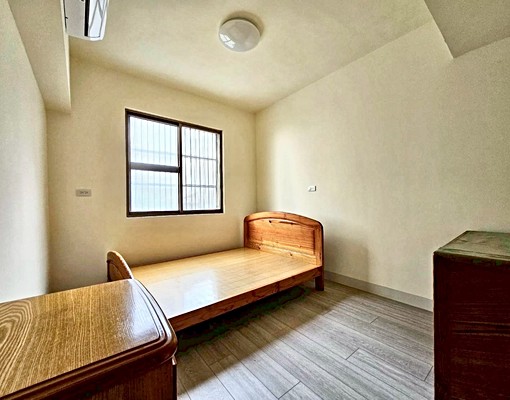 【安勝物業】Sogo稀有40坪全新大空間五房/可租補戶籍 - Image 4