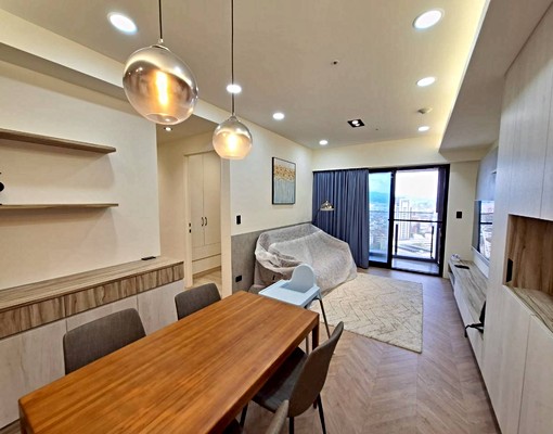 四年屋齡頂級裝潢-景觀大三房，坡平大車位 - Image 1