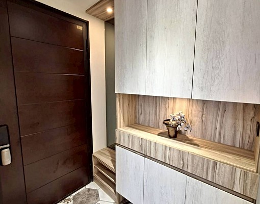 四年屋齡頂級裝潢-景觀大三房，坡平大車位 - Image 2