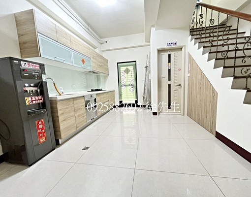 西大竹光/雙主臥優質5房透天+車庫 - Image 2