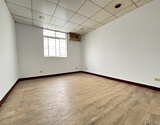 租~透天3房~近便利商店(可租補戶籍) - Image 9