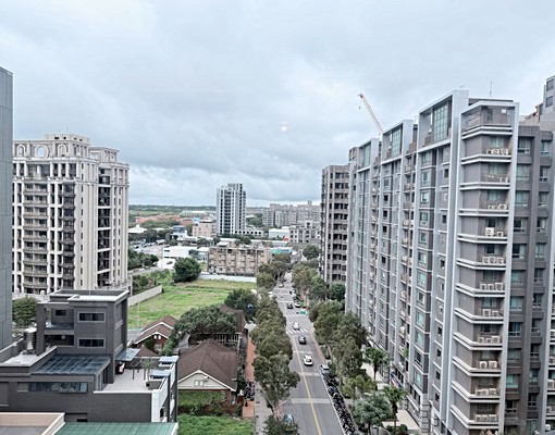 三井Outlet旁無敵景觀大套房，室內14坪多！租金含管可寵 - Image 1