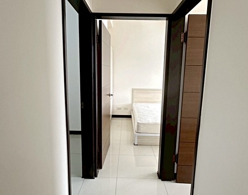 租金含稅含車管/可入籍/與尚順為鄰文青3房 - Image 9