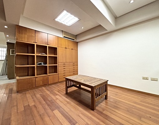 整棟出租✨可租補可戶籍可營登✨門口停車✨ - Image 11