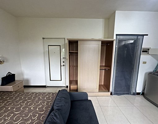 ⭐近新埔捷運站⭐套房出租⭐獨洗對外窗 - Image 3