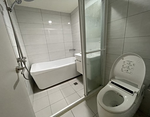 青埔A18景觀精裝潢2+1房車含管全配 - Image 11