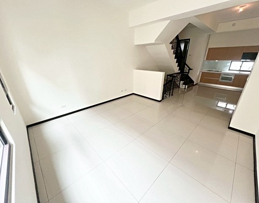 龍津國小♡整棟1~3樓♡3房2廳♡可寵♡租補助♡管理員子母車 - Image 1