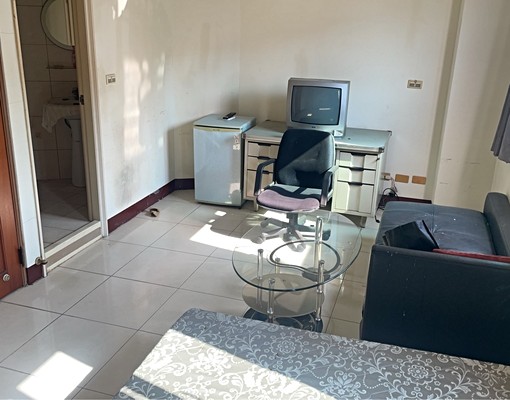 整層空間大，配備齊全，衛生乾淨又舒適，本住處全面禁菸 - Image 4