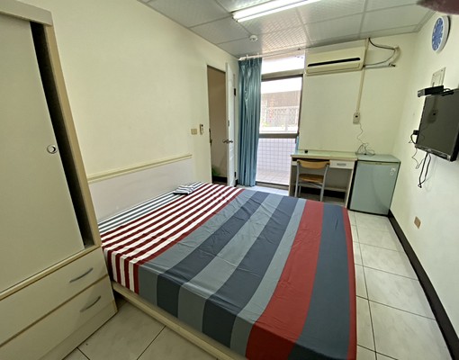 正修科大18間套房 - Image 1