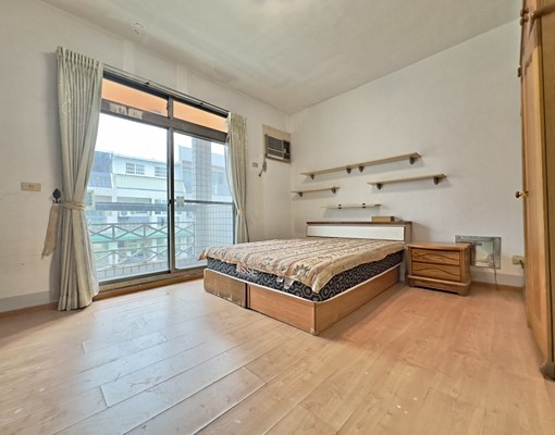 🏠整棟透天4+1房✨近靜宜弘光👍一樓有車庫汽機車皆可停 - Image 5