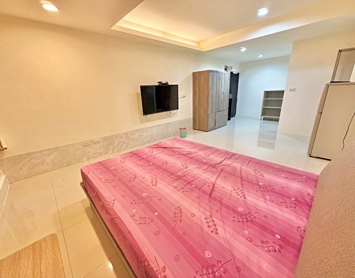 湳雅夜市☀️可租補一樓陽台套房☀️獨立大空間 - Image 5