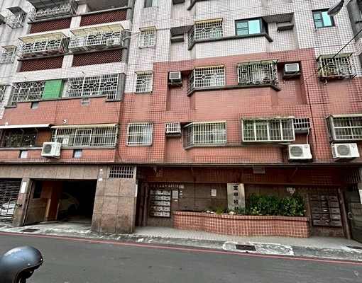 💖和平國小3房華廈出租💖可養寵物.有汽車位 - Image 1