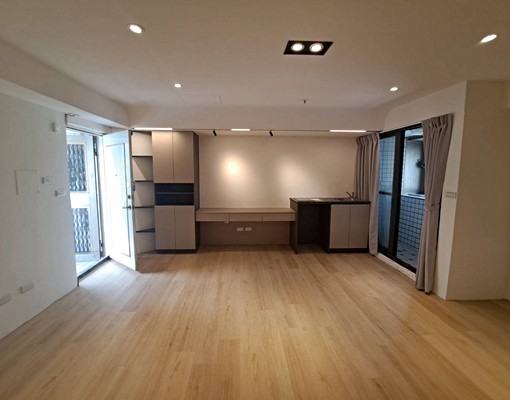 親親戲院商圈大套房-陽台型~含管理費 - Image 2