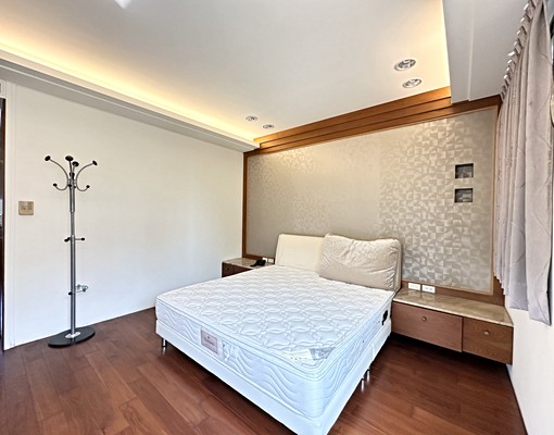 南屯楓樹里｜透天別墅分租2樓(限女性)｜整層主臥+門口好停車 - Image 3