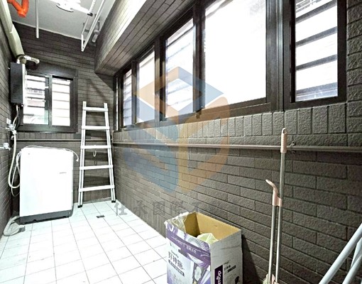 【０２Ａ３９，３房全配，附汽機車，警衛駐守，採光佳，單純租】 - Image 12