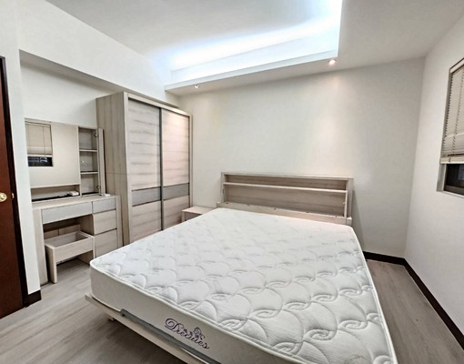 專任~正七期新光三越全新裝潢3+1房+平面車位~歡迎配件 - Image 14