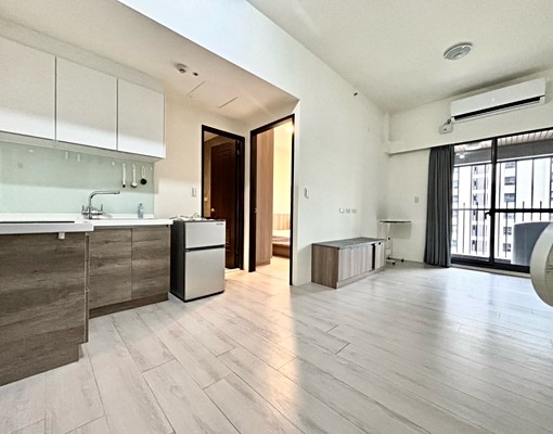 溫馨奢華🔥傢俱可談全配✅市場低價✨稀有南屯市中心💯 - Image 1