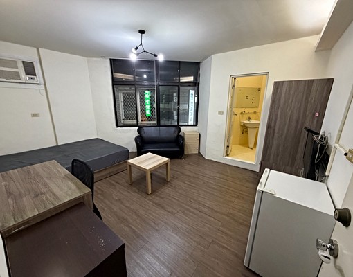 近南清大大遠百城隍廟獨立洗衣機窗台曬衣採光通風佳瓦熱洗澡免錢 - Image 1