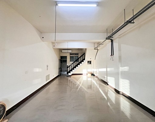 四維二路整棟透店‼️可補助/可營業登記‼️ - Image 2