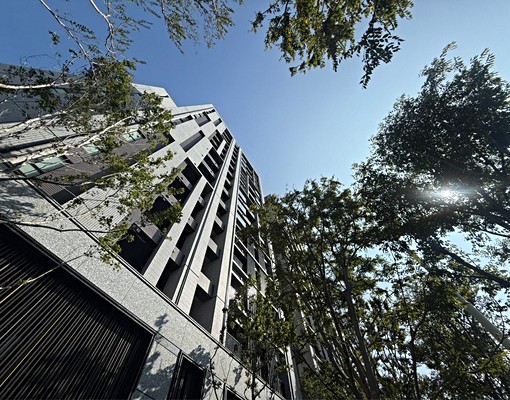 🔥可租補~傢具可談★絕美景觀★超大兩房休旅車位🔥 - Image 1