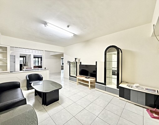 糖果屋🍭北區🍬一中商圈🍬國泰格局🍬生活機能一級棒 - Image 1