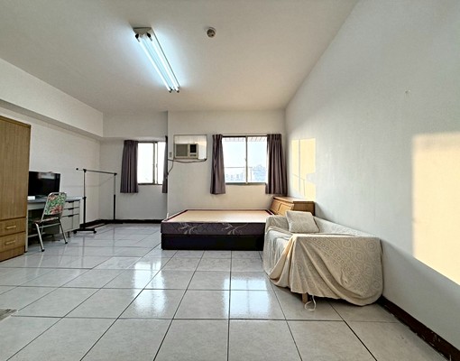 🔥可租補可貓★最強一中商圈★景觀電梯超大套房🔥 - Image 3