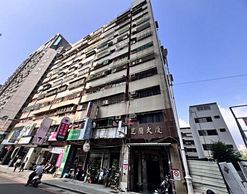 🎉免仲介費✅可租補│芝蘭大廈│高樓採光陽台套房🏆嘉暘社宅 - Image 3