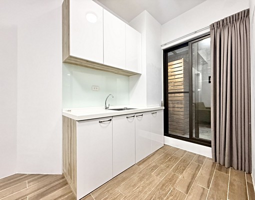 糖果屋🍭北區🍬一中商圈🍬中科大學生首選🍬室內機車位 - Image 6