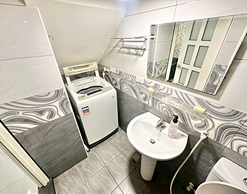 王室🥇樓中樓✨超大坪數✨近一中、秀泰🉑租補🉑報稅 - Image 13