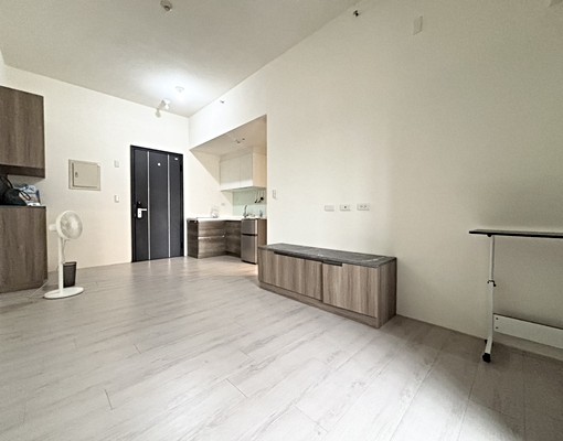 南屯質感電梯套房✨含管含車位｜禁菸禁寵 - Image 9